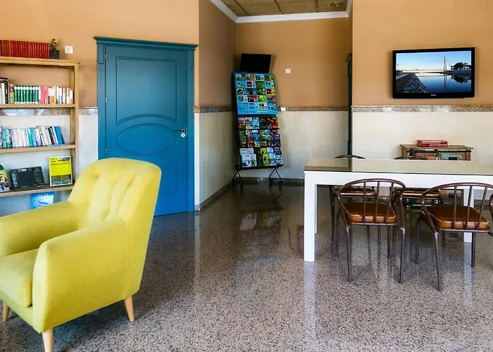 Galicia Отель Фуэнхирола